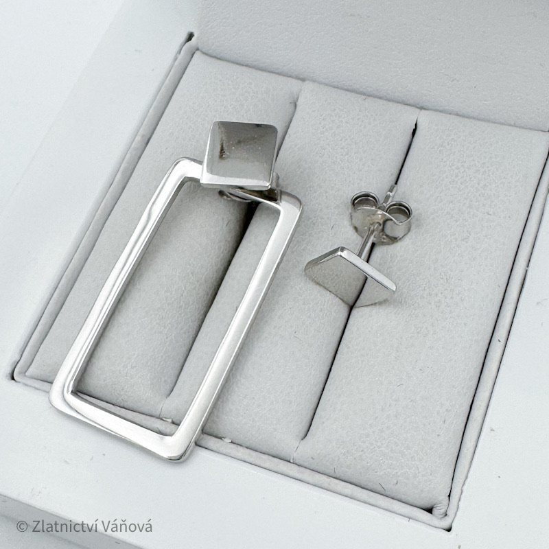 Stříbrné náušnice na puzetu